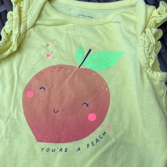 BABY GAP Infant Girls 0-3mo Sleeveless Bodysuit You’re A Peach Ruffles Cotton - Picture 2 of 6